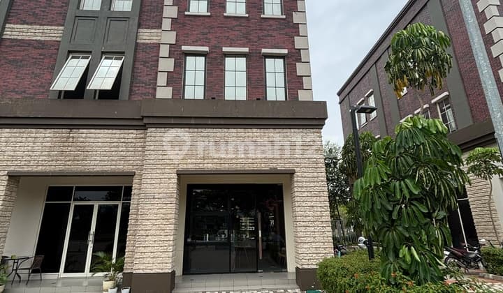 Boston Pik2 Shop House Corner Position Furnished