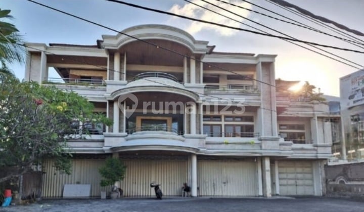Strategic Business Space Suitable for Showroom, Denpasar
