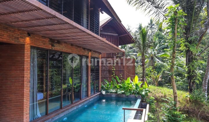 Hideaway Three Bedrooms Villa, Ubud