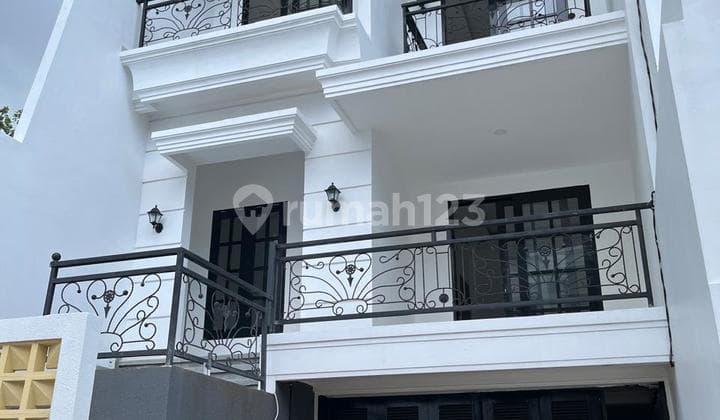 Rumah Baru Furnished One Gate Lokasi Strategis di Denpasar Selatan