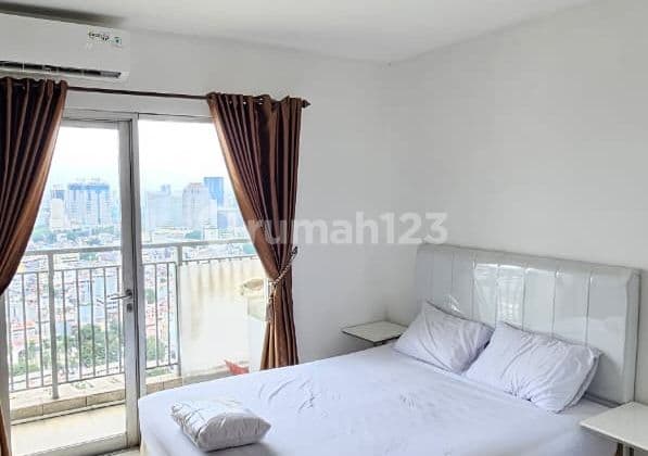 Apartemen Cosmo Mansion 1 Kamar Thamrin Area Bagus Jual Cepat