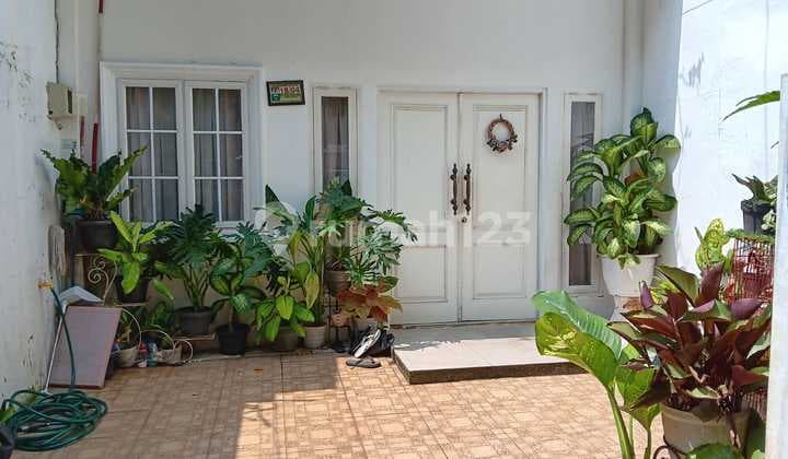 Dijual Rumah 2 Lantai.di Cibubur.jakarta Timur