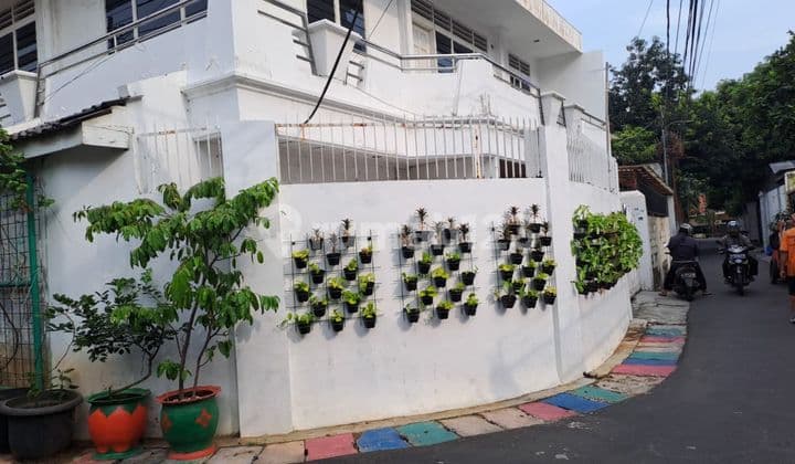 Rumah Hook SHM 2 Lantai Petojo Jakarta Pusat