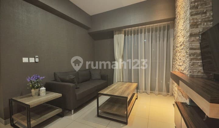 Apartment Fully Furnished, Wallpaper, Neatly Renovated, Ready to Move In at Sherwood Tower Regent, Area 94 Sqm