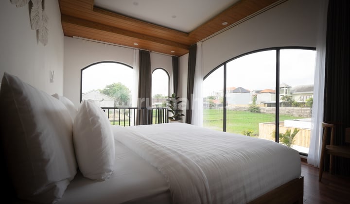 Refined Tropical Living Awaits - Sleek 1-Bedroom Padonan Villa Near Berawa Beach, Ideal for Smart Investors and Bali Homeowners Priced at IDR 2.2 Billion until 2048 (extension option)