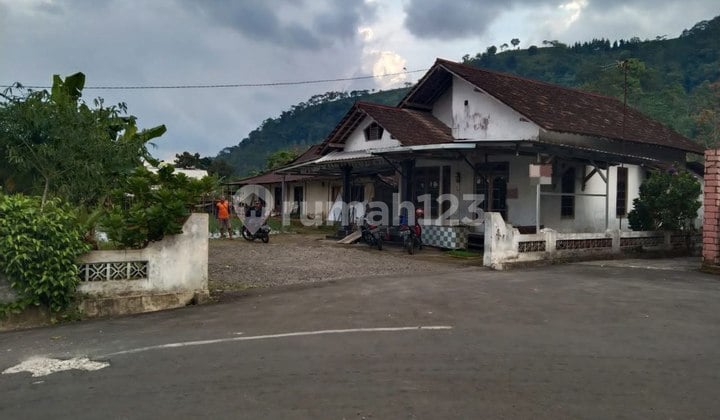 Tanah Pekarangan Lokasi Strategis DI Area Wisata Kemuning