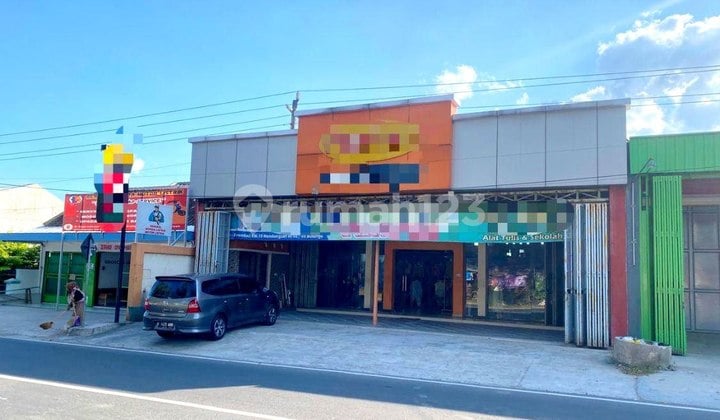 Shop House Strategic Location on Provincial Road