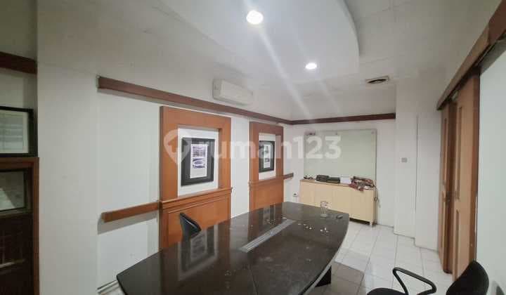 Ruko Cocok Untuk Kantor, Bank Resto, Strategis Akses