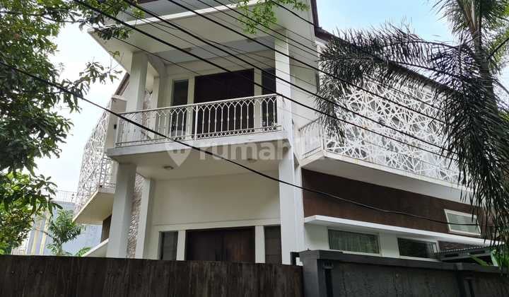 Rumah Cantik Cempaka Putih Jarang Ada Siap Huni