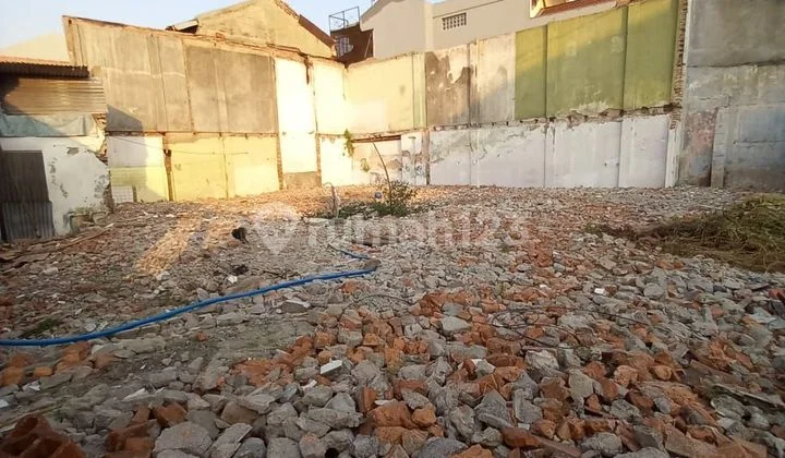 Rumah Hitung Tanah Area Senen Jalan 3 Mobil Murah