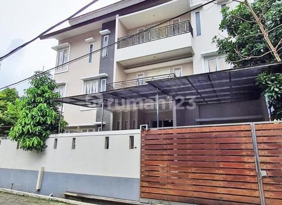 House Already Renovated Near Belmont Apartment Kebon Jeruk