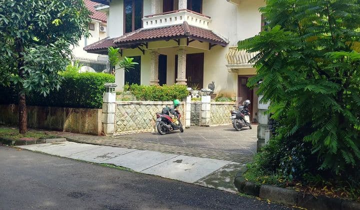 Nice Two-Story House