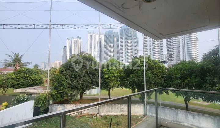 DIJUAL CEPAT Rumah Golf Residence Kemayoran Jakarta Utara