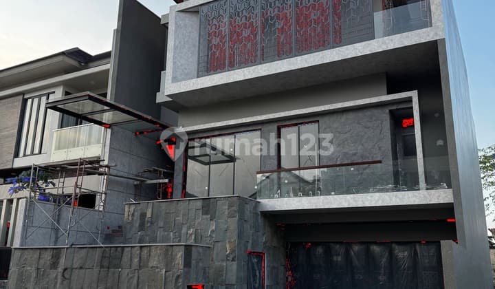 Rumah Sultan Premium Mewah di Citraland! Cluster Best Seller Terdekat Universitas Ciputra dan Rumah Sakit Ciputra!