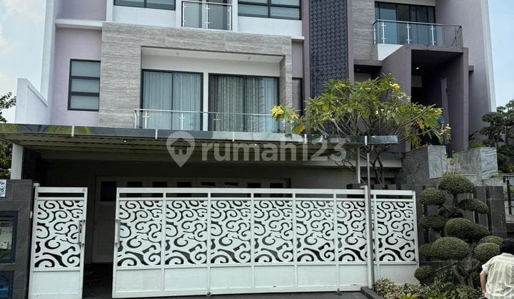 For Sale House Minimalis Citraland North Emerald Mansion Split Level Rumah Dekat Ciputra School Dekat Uc Dekat Nashos Dekat Graha Famili Dekat Pakuwon Mall Dekat Spazio Dekat Fairway Nine Dekat Kedubes Usa Dekat Gwalk Dekat Commercial Area Rumah Kamar Ban