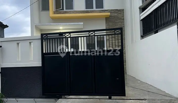 Rumah 2 lantai joglo jakarta barat 191 m2
