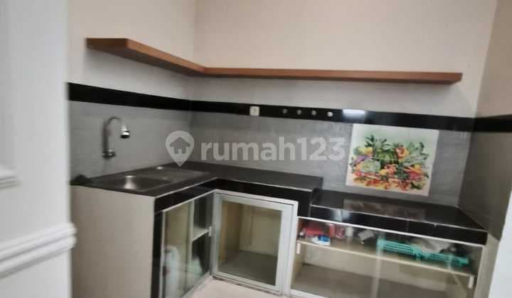 Rumah Siap Huni di BSD Dekat Pasar Modern