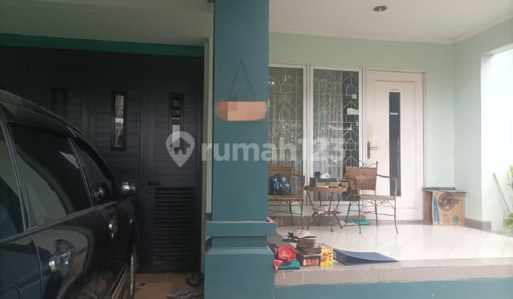 Rumah Dekat Al Azhar Bsd