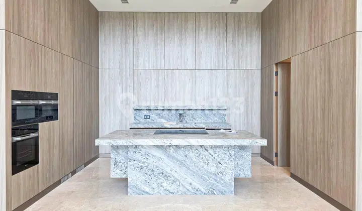 Savyavasa Apartment, THE ONLY 3BR WITH HIGH CEILING LEFT! RARE unit