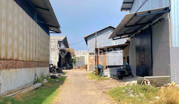 DIJUAL GUDANG MURAH 1M AN DI DAERAH GUNUNG ANYAR MASIH BAGUS