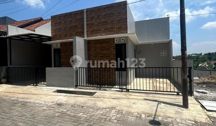 Dijual Rumah Di Jl Permata Grafika Banyumanik Siap Huni Bisa Kpr