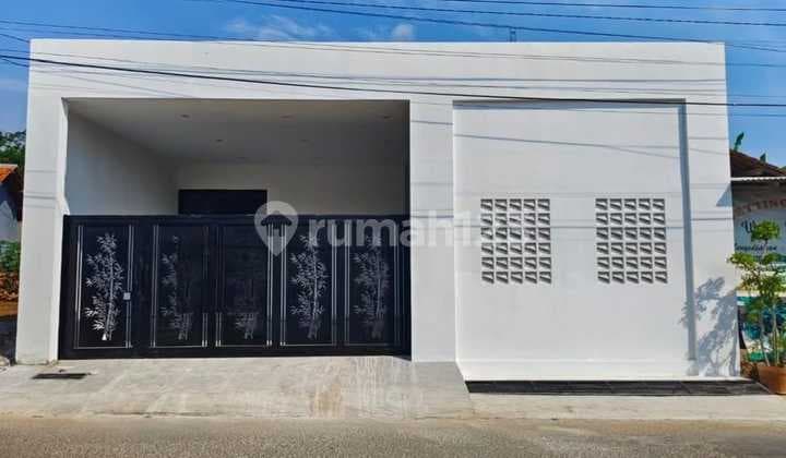 For Sale: Sundoro Street Kos House in Kauman, Central Java, New Building