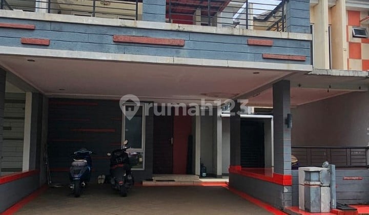 Rumah 2 Lantai di Kota Wisata Cibubur