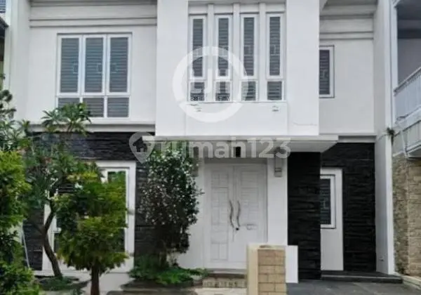 Beautiful 2-Story House in Favorite Cluster, Kota Wisata Cibubur