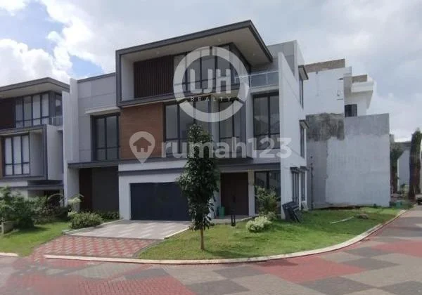 Rumah Minimalis 3 Lantai di Cluster Baru Kota Wisata Cibubur
