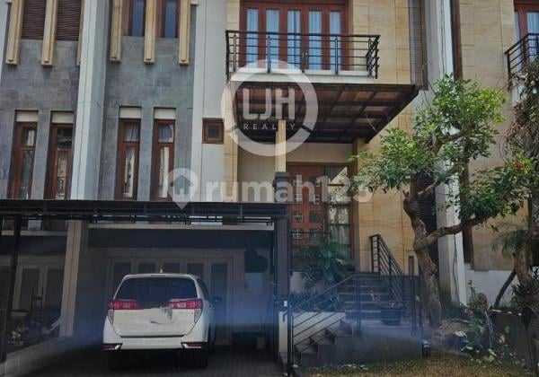 Beautiful House Strategic Location in Pakuan Ciumbeulit Bandung