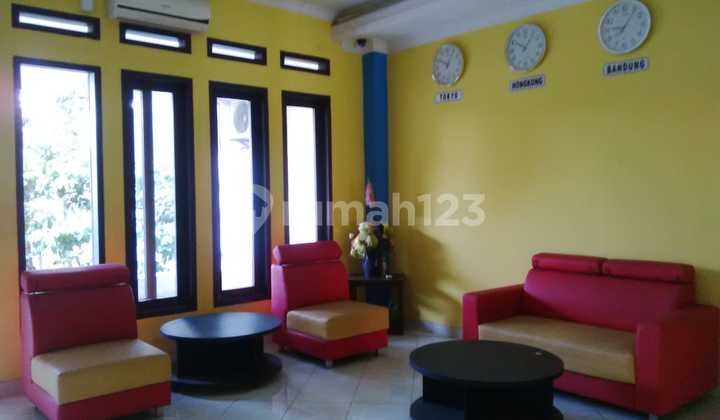 Disewakan Segera Ruko Bagus Parkiran Luas Jln. Karapitan Kota Bandung