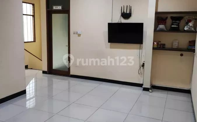 Disewakan Gedung Ruang Usaha Jln. Bkr Bandung Tengah Kota Bandung