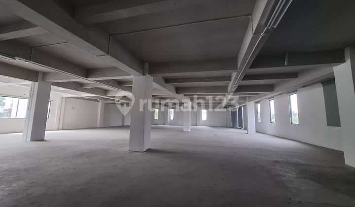 Disewakan Gedung Baru Akses Strategis Jln. Mohammad Toha Bandung