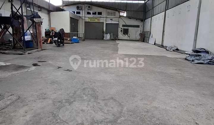 Disewakan Gudang Siap Pakai Akses Strategis Jln. Kopo Bandung