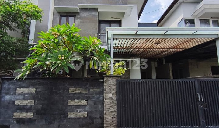 For Sale Minimalist House SHM 4 Bedrooms Between Renon and Sanur