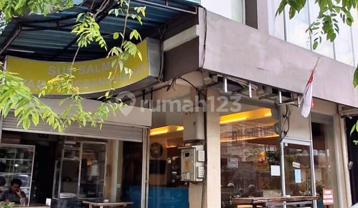 For Sale: 4-Story Shop House with SHM Near Renon Field - Denpasar