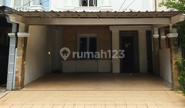 Front Garden House Close to Cibubur Toll Road and Harjamukti LRT in Raffles Hills Cibubur