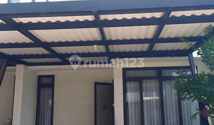 Rumah Siap Huni Posisi Hook Metland Transyogi