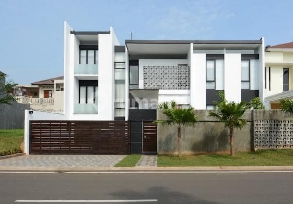Turun Harga di Jual Rumah Siap Huni Design Modern di Kota Wisata 2Nd Boulevard Ada Kolam Renang