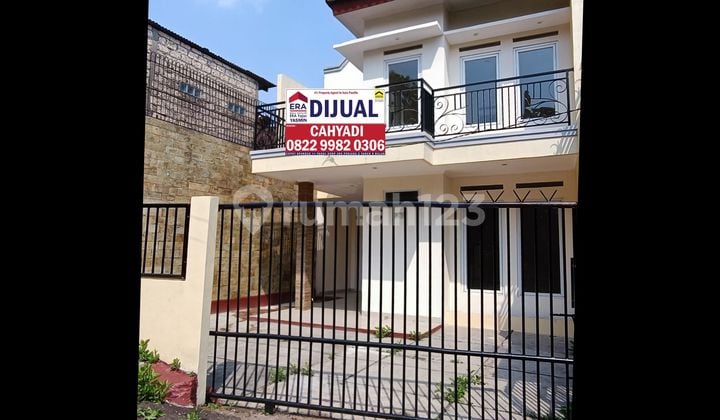 Rumah 2 lantai dekat Transmart Yasmin