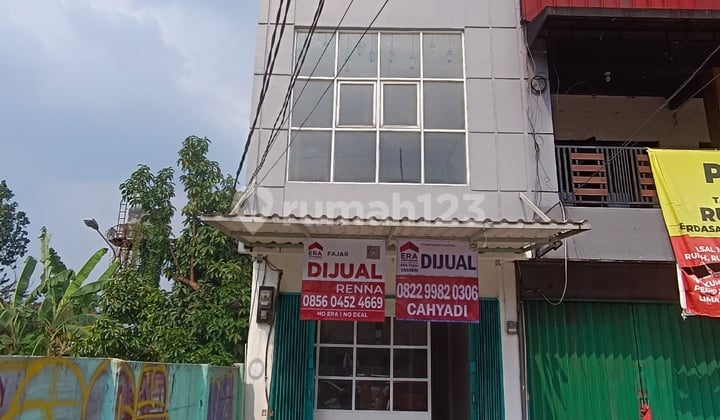 Ruko 3 Lantai Jl Ry Sukahati Keradenan Siap Huni