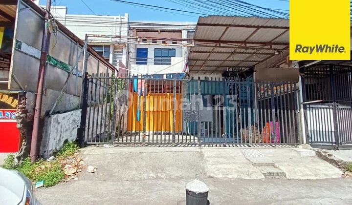 Disewakan Ruko 2 Lt di Jl Raya Pandugo Surabaya Disewakan Ruko 2 Lt di Jl Raya Pandugo Surabaya