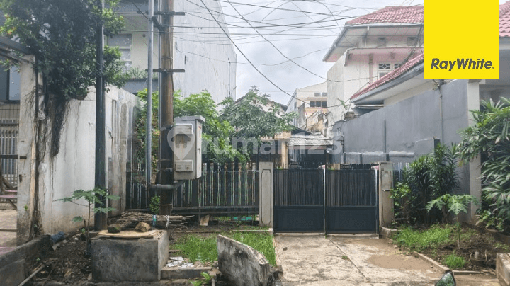Disewakan Rumah di Jalan Raya Menur Surabaya