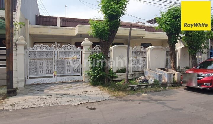 Disewakan Rumah di Dharmahusada Indah Utara Surabaya