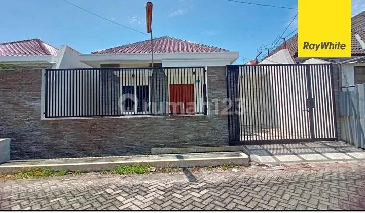 Dijual Rumah Manyar Tirtoyoso Surabaya Dijual Rumah Manyar Tirtoyoso Surabaya