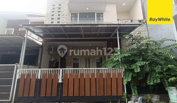 Rumah Disewakan Palm Spring Jambangan Surabaya Rumah Disewakan Palm Spring Jambangan Surabaya