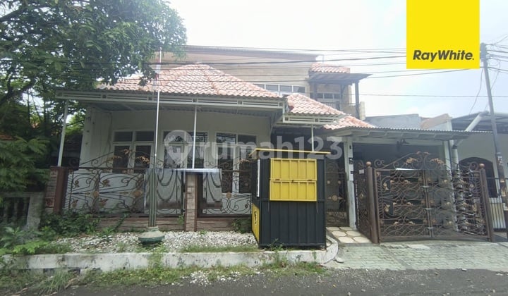 For Rent House on Rungkut Barata Street Surabaya
