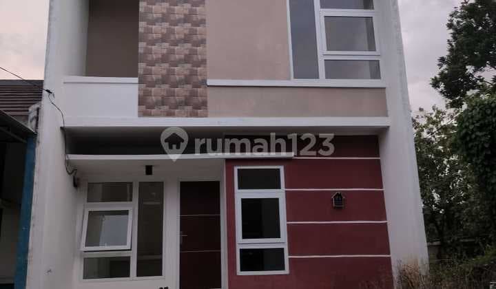 For Sale 2-Story House in Sawangan Residence Complex