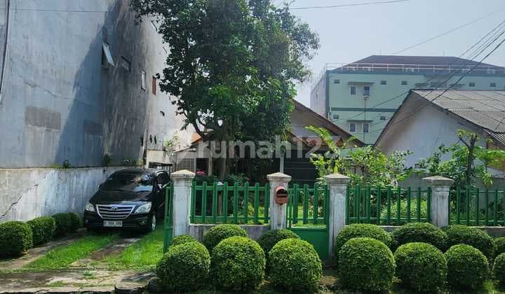 For Sale: Kos2an Building Near Depok City Center