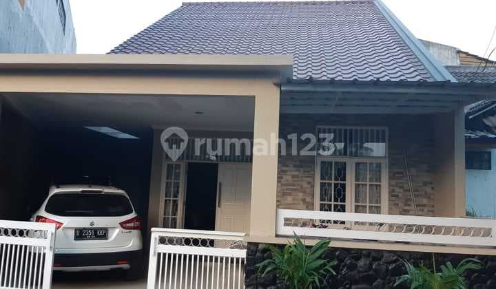 Rumah siap huni di Perum. Kemang Pratama (NZ)